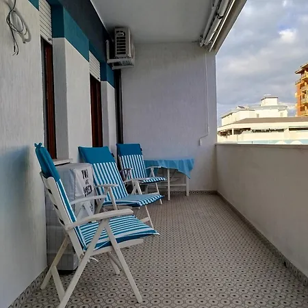 Seaview Allegra Apartament *